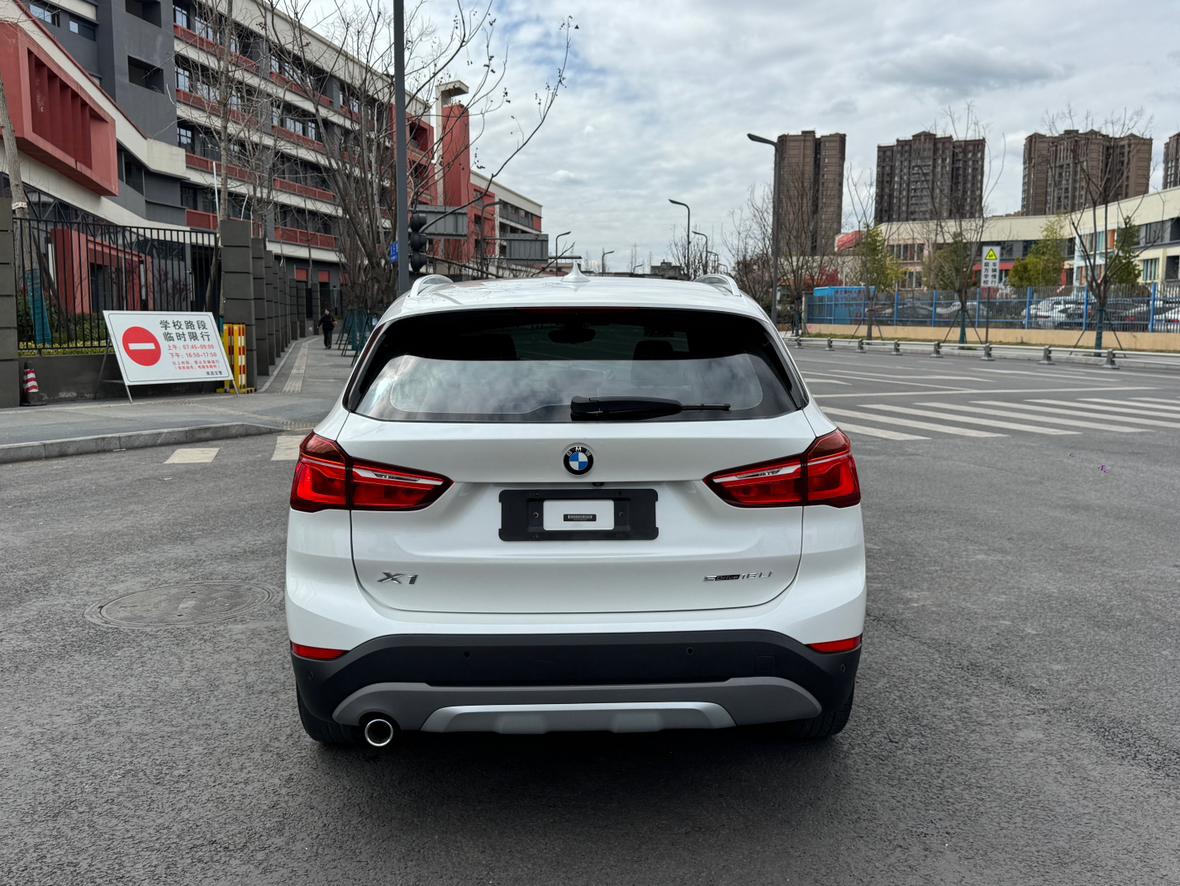 BMW X1 2018 thumb 12
