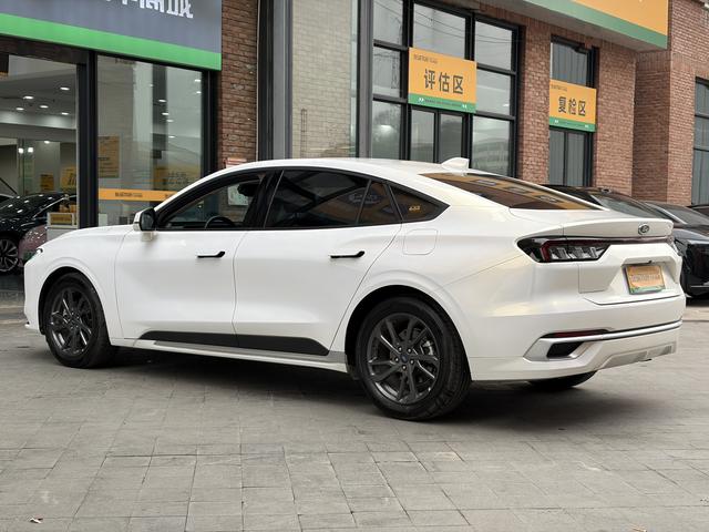 Ford Mondeo 2023 thumb 3