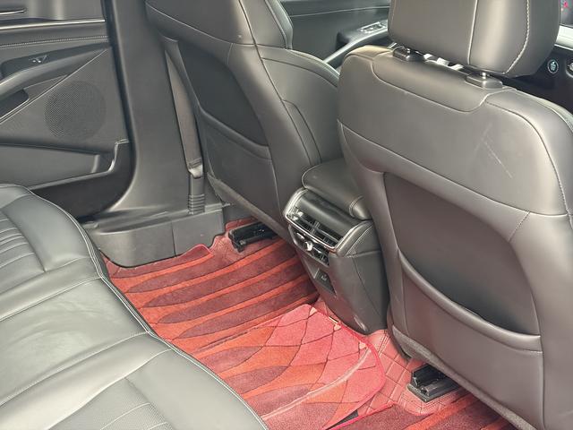 Ford Mondeo 2023 thumb 9