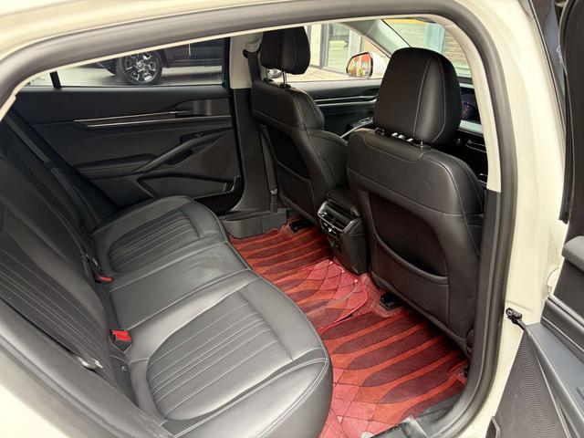 Ford Mondeo 2023 thumb 11