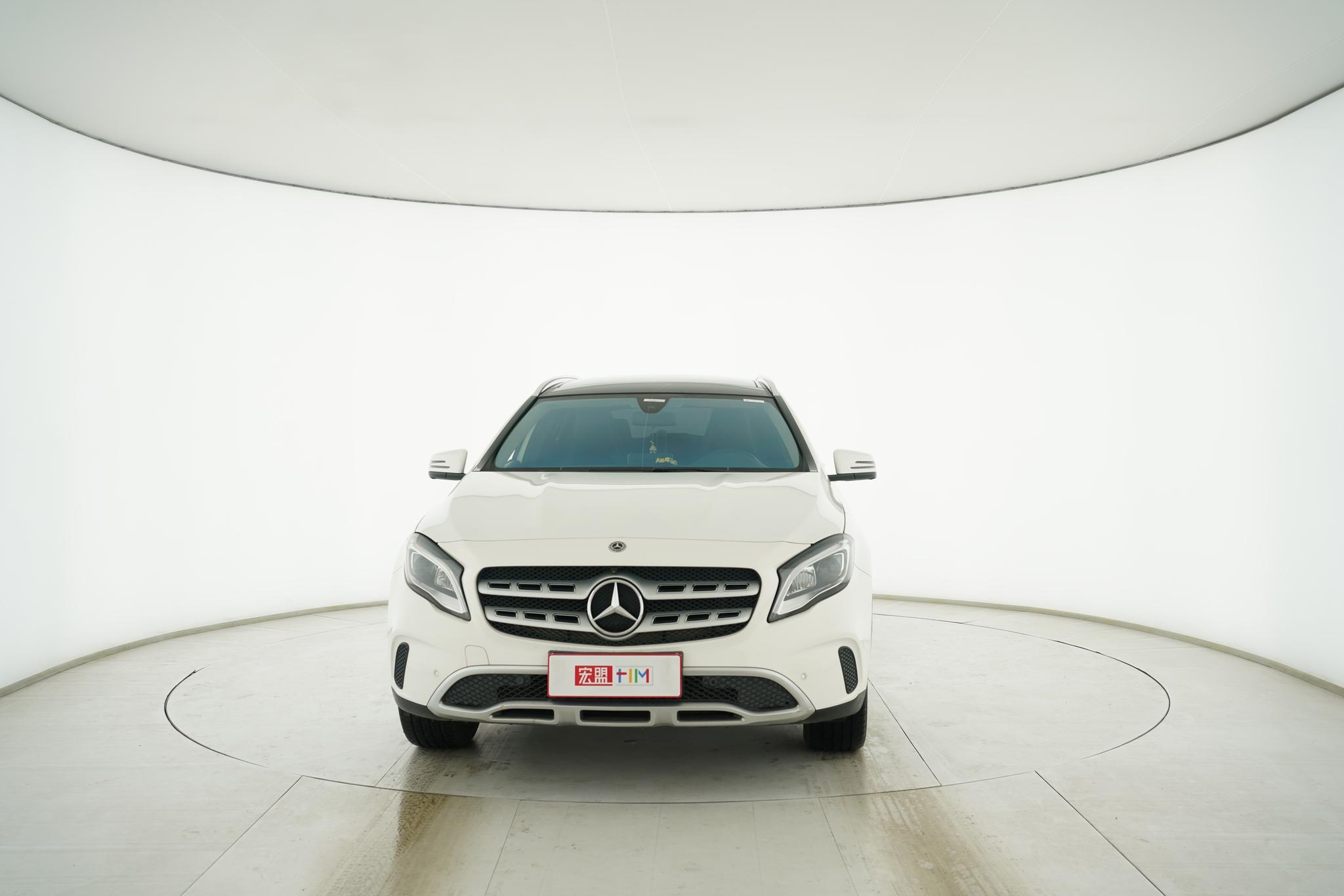 Mercedes-Benz GLA 2017 thumb 9