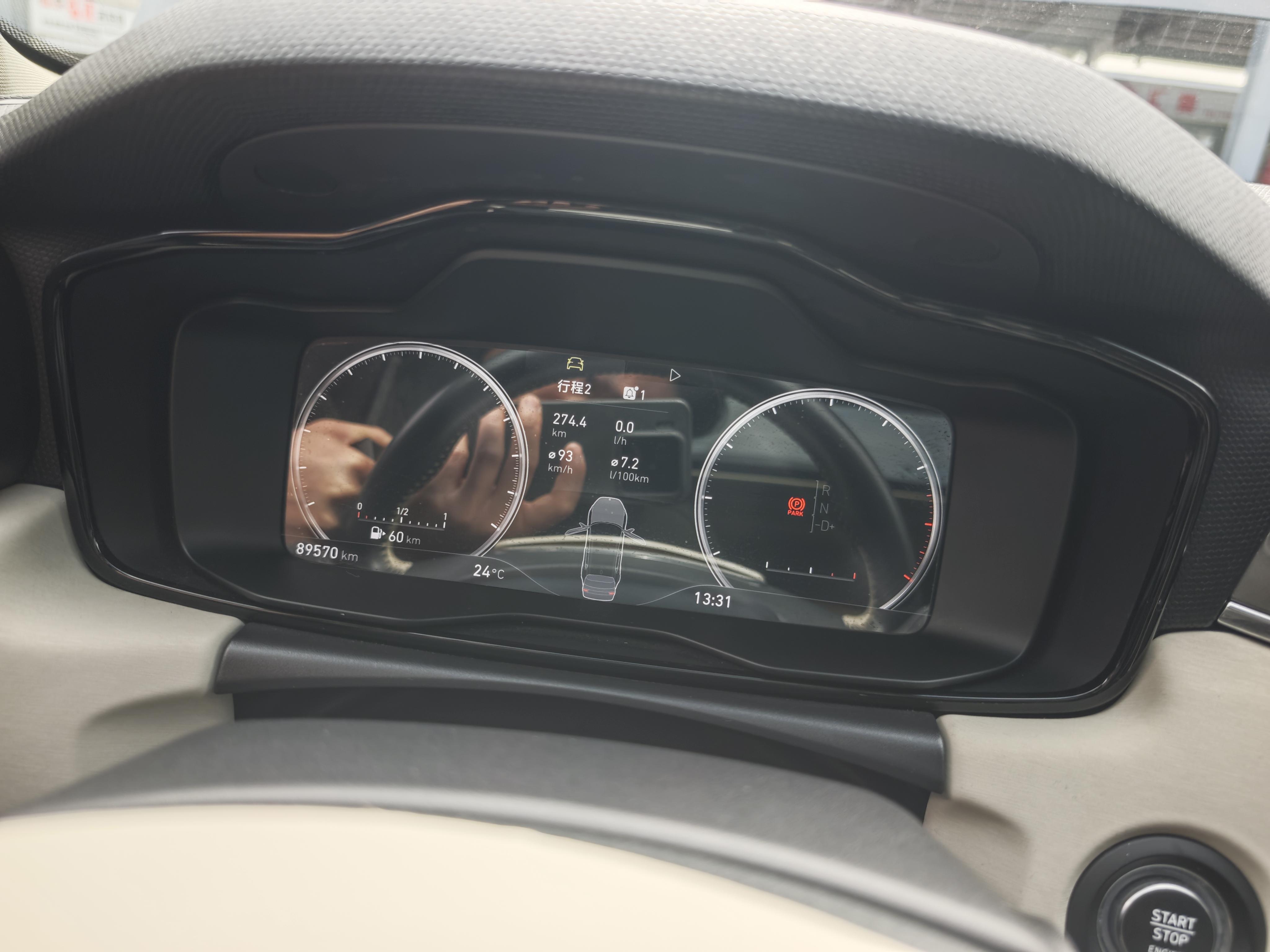 Lynk & Co 02 2019 thumb 5