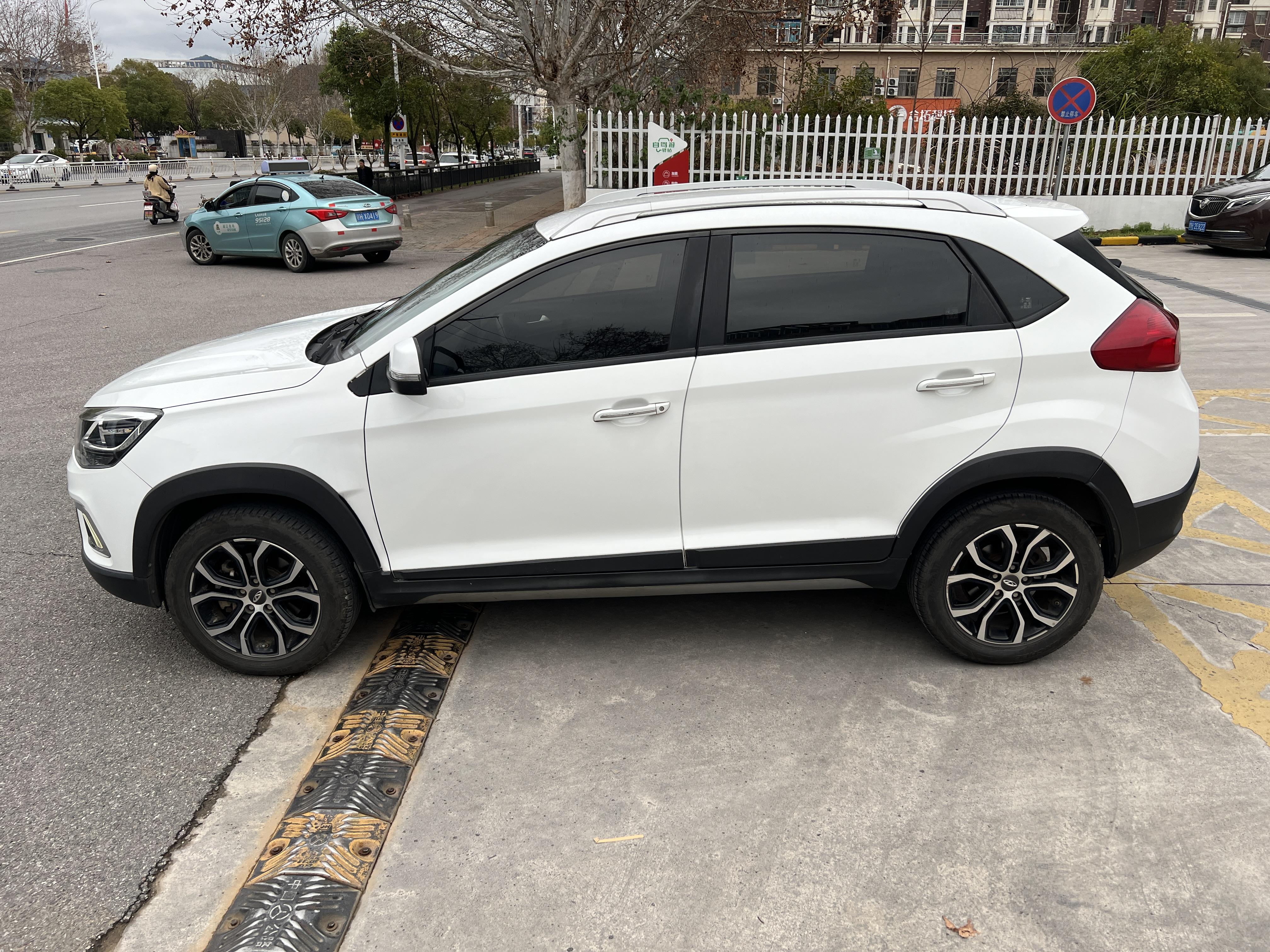 Chery Tiggo 3x 2019 thumb 11
