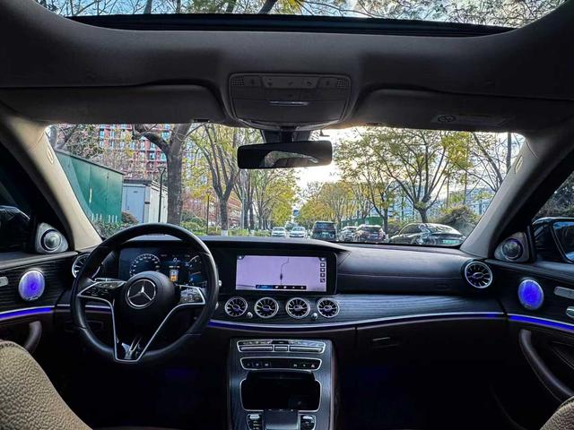 Mercedes-Benz E-Class 2022 thumb 5