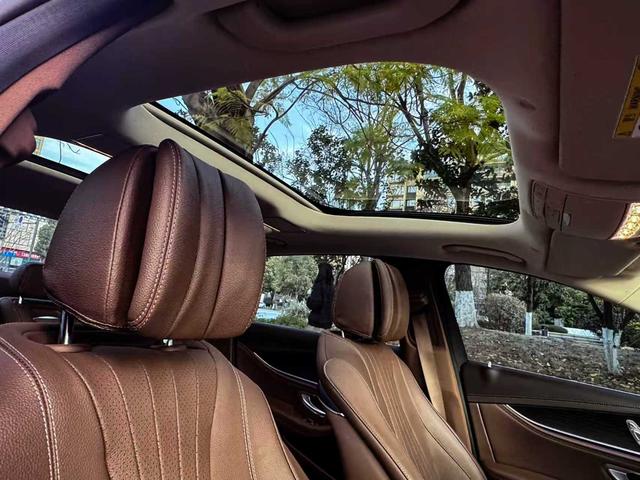 Mercedes-Benz E-Class 2022 thumb 12