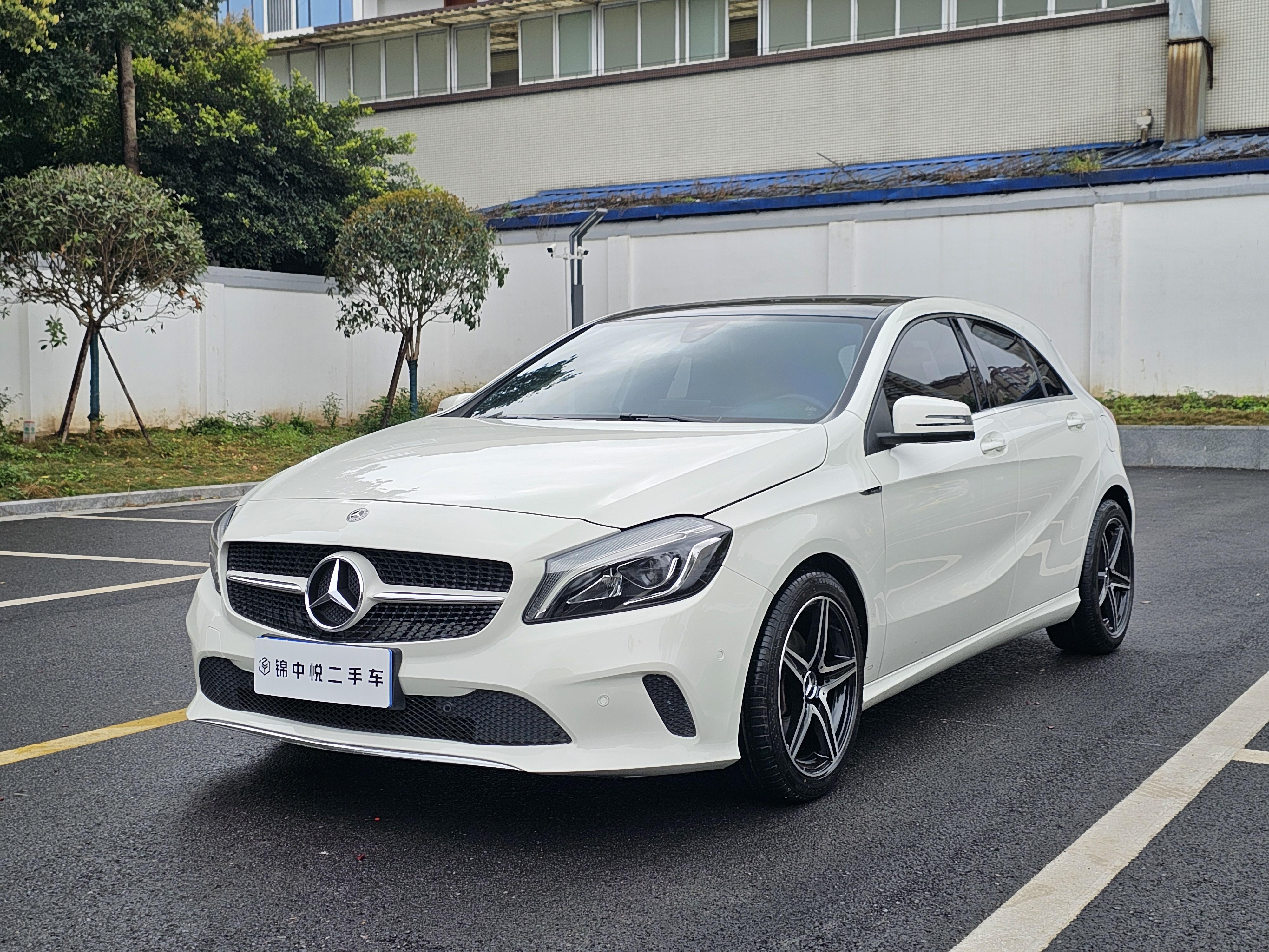 Mercedes-Benz A-Class 2018 thumb 8