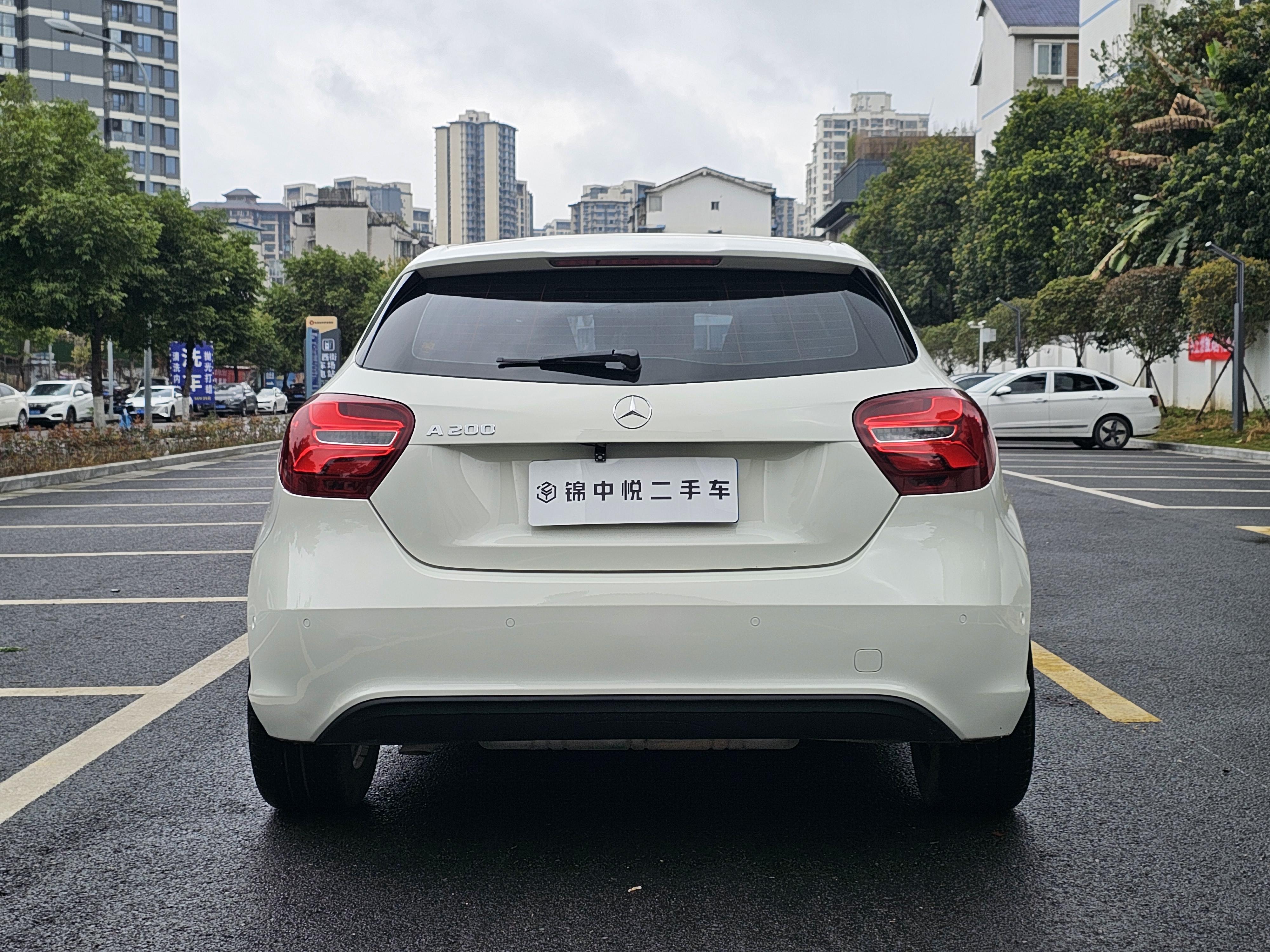 Mercedes-Benz A-Class 2018 thumb 12