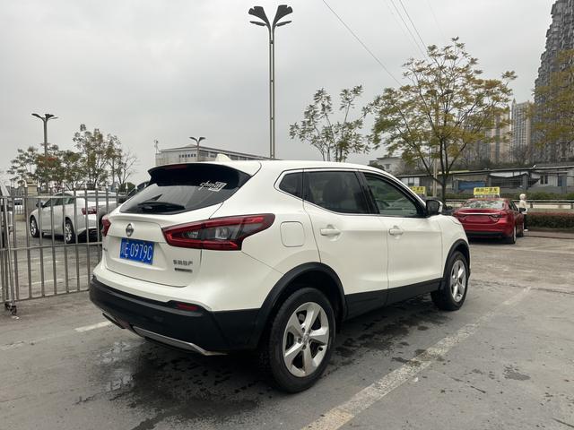 Nissan Qashqai+2 2019 thumb 6