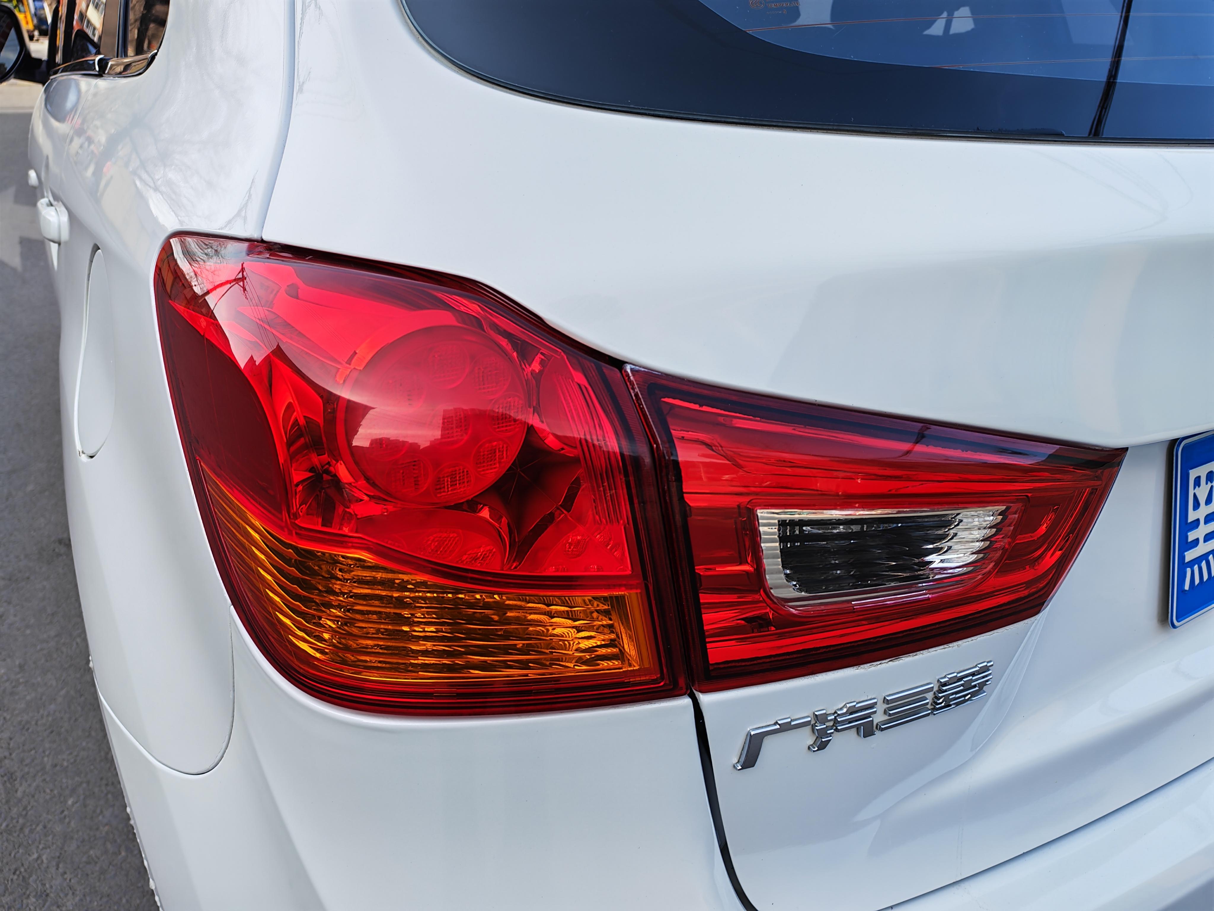 Mitsubishi ASX 2015 thumb 7