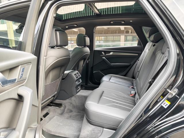 Audi Q5 2024 thumb 10