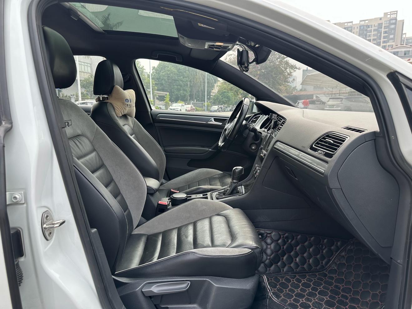 Volkswagen Golf 2017 thumb 6