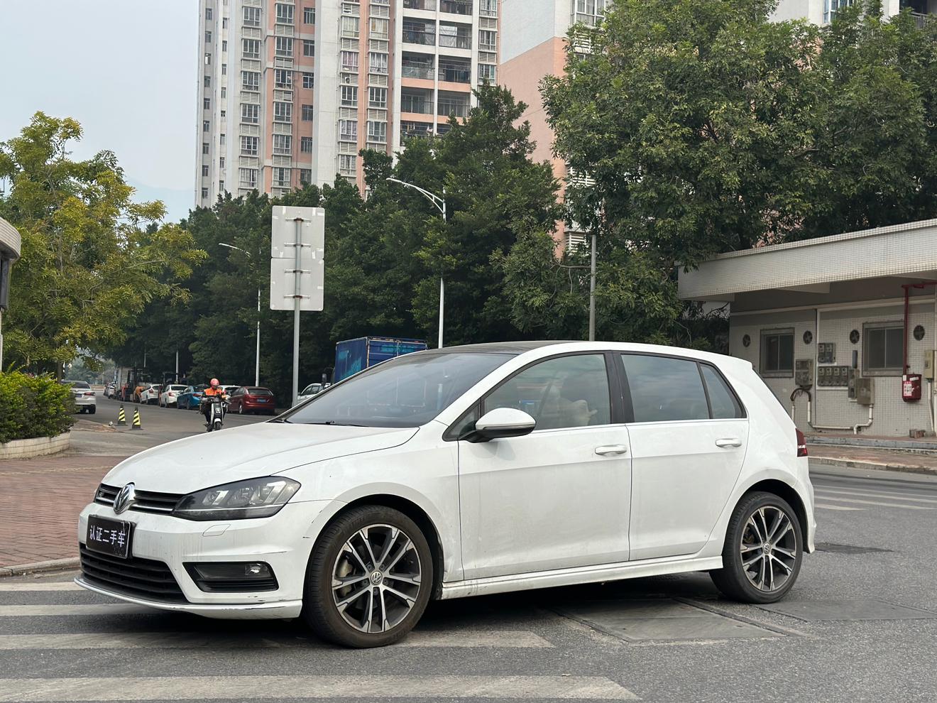 Volkswagen Golf 2017 thumb 8