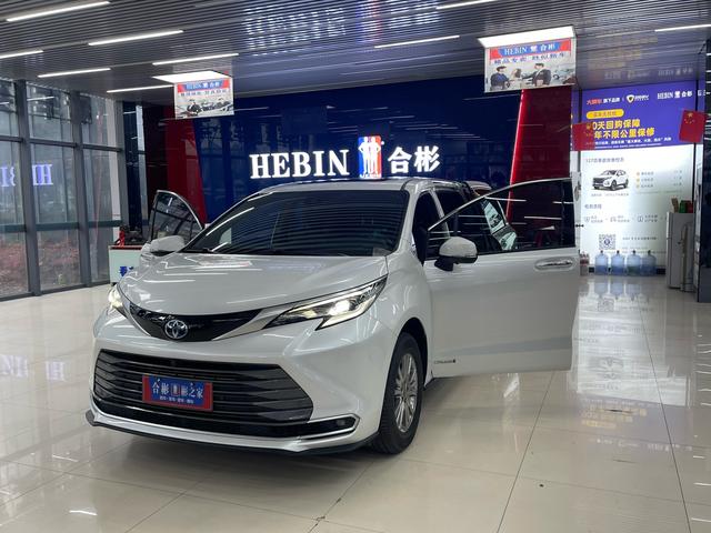 Toyota Sienna 2021 thumb 6