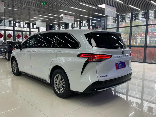 Toyota Sienna 2021 thumb 9