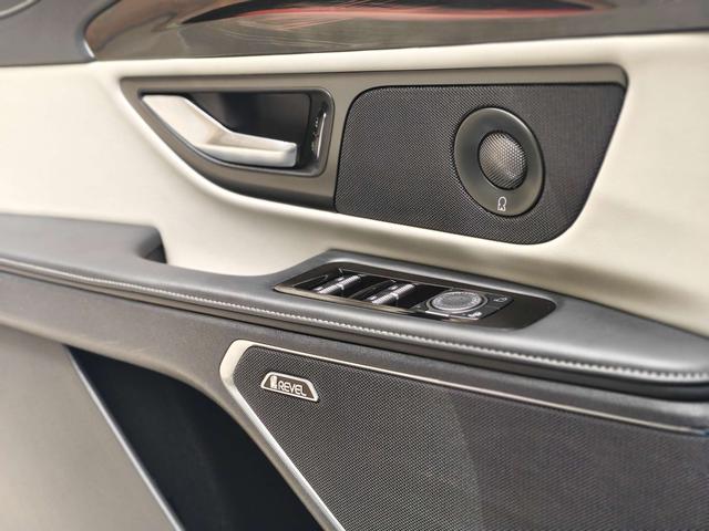 Lincoln Navigator 2023 thumb 4