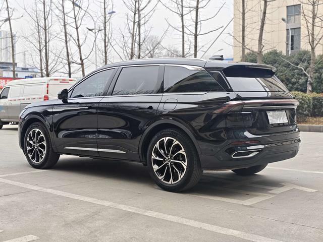 Lincoln Navigator 2023 thumb 5