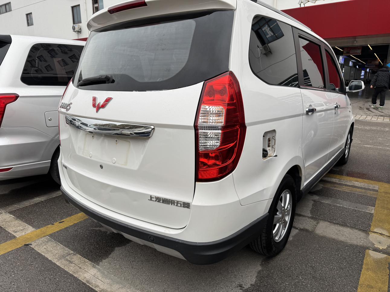 Wuling Hong Guang 2014 thumb 4