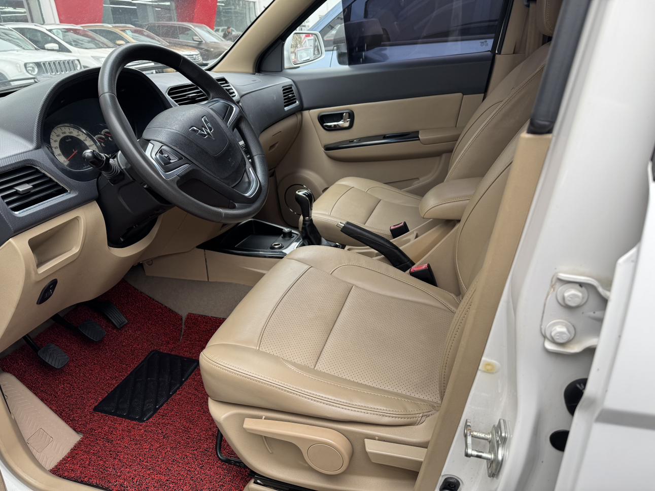 Wuling Hong Guang 2014 thumb 12