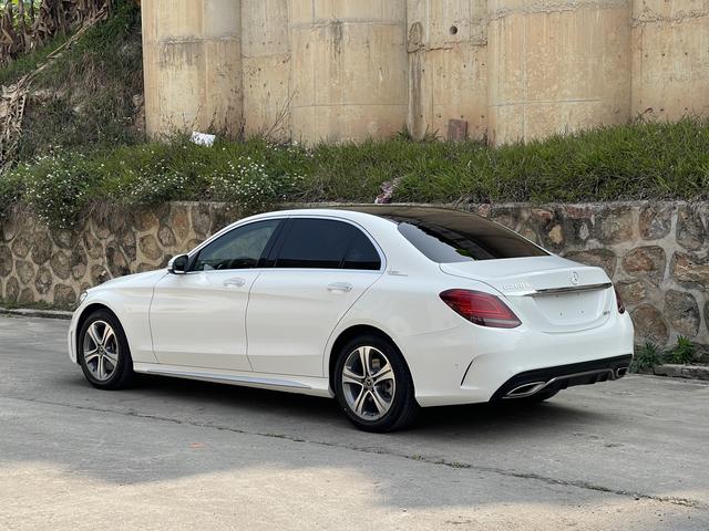 Mercedes-Benz C-Class 2020 thumb 4