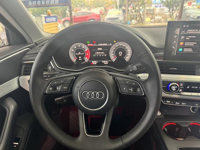 Audi A4 2020 thumb 3