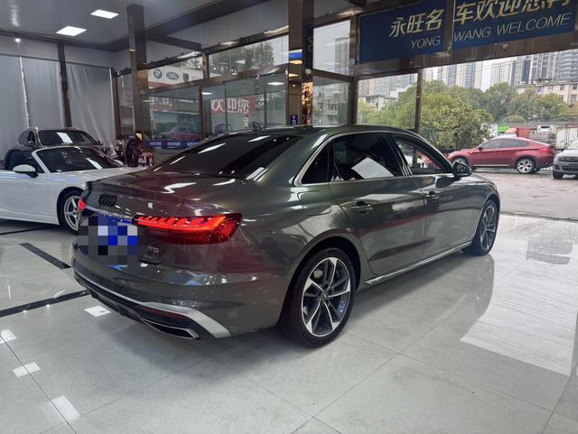 Audi A4 2020 thumb 9