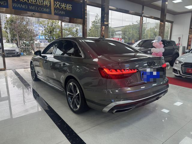 Audi A4 2020 thumb 10