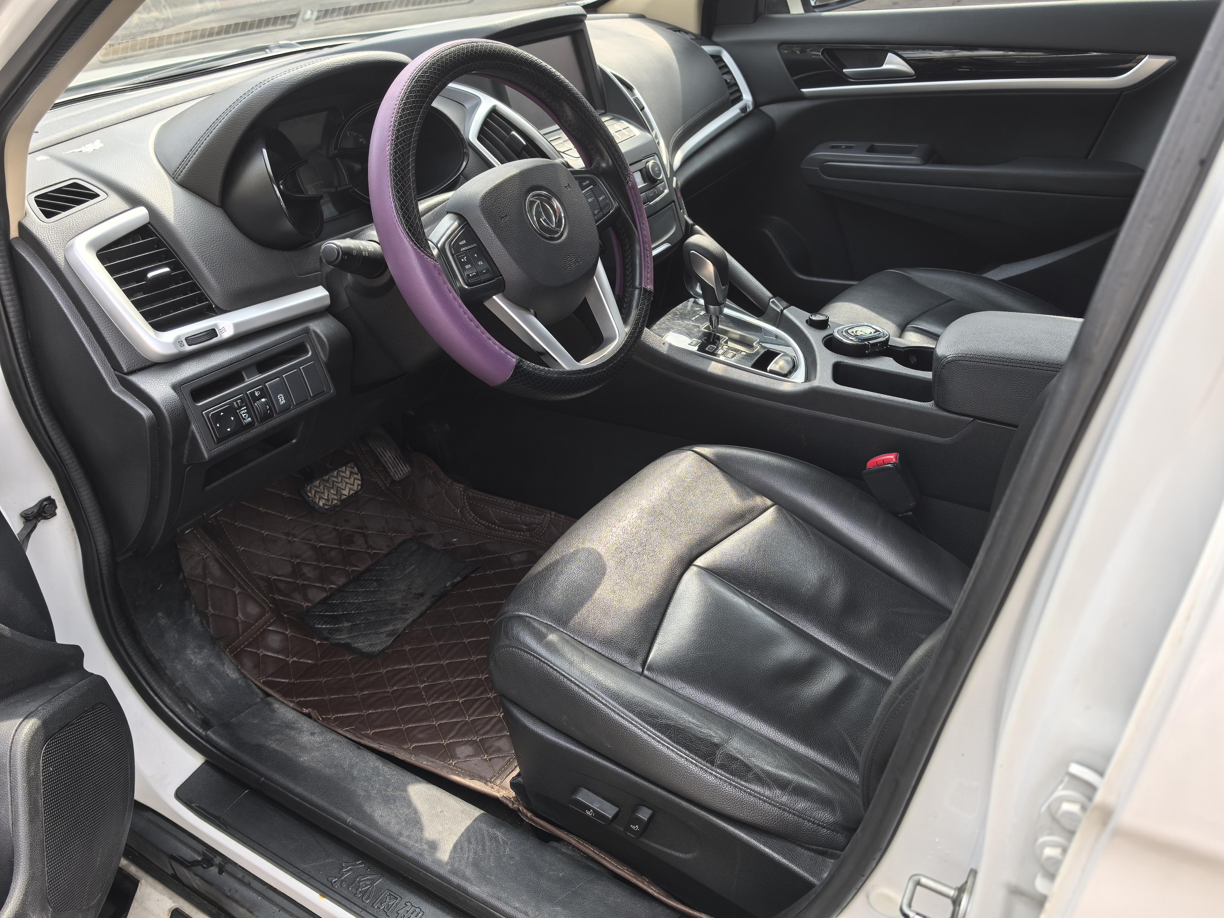 Dongfeng Aeolus AX7 2015 thumb 6