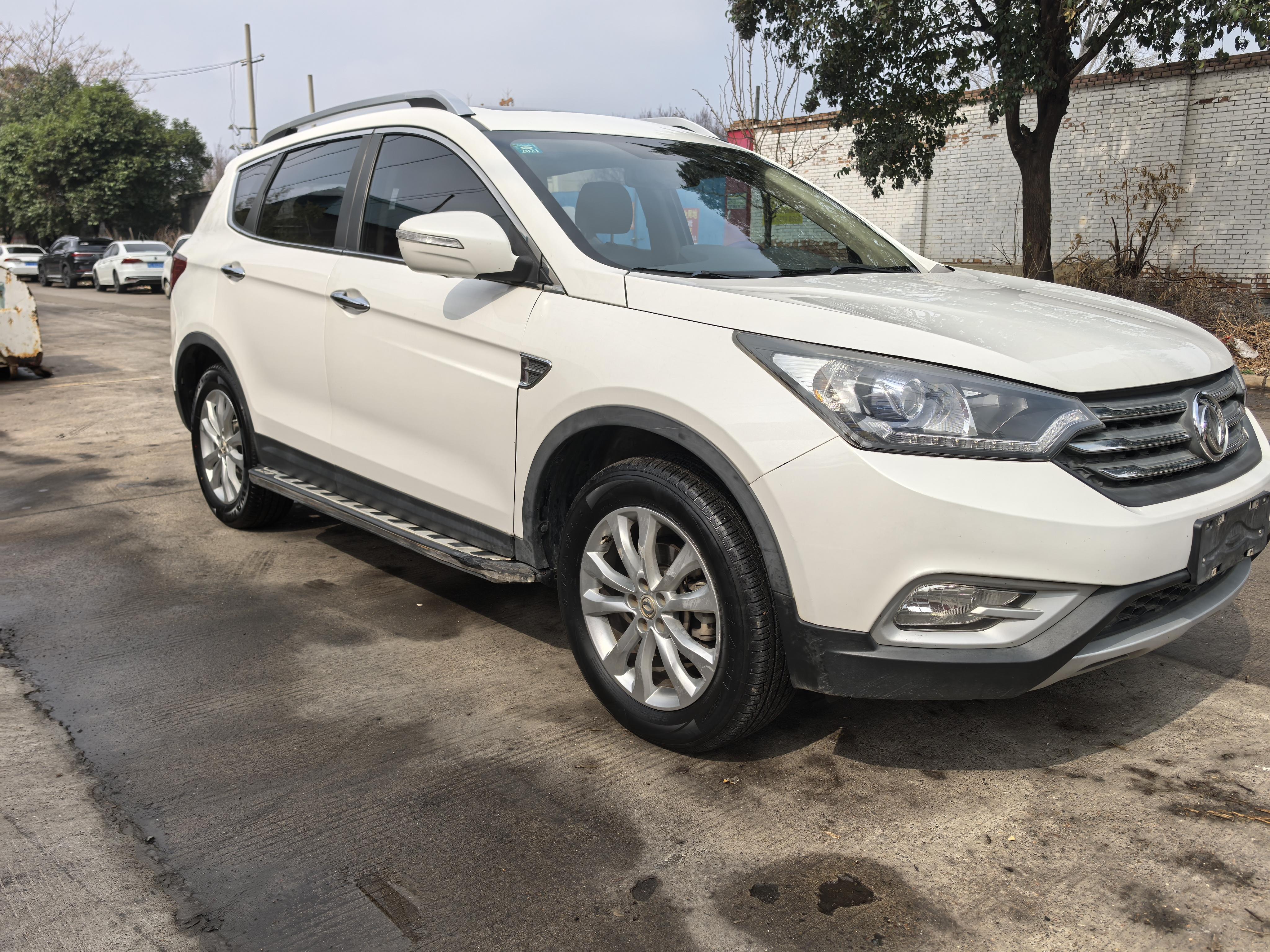 Dongfeng Aeolus AX7 2015 thumb 10