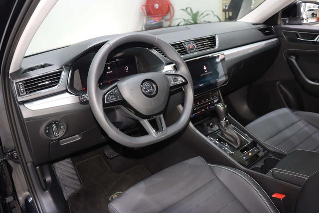 Skoda Superb 2024 thumb 7