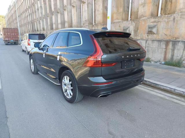 Volvo XC60 2019 thumb 7