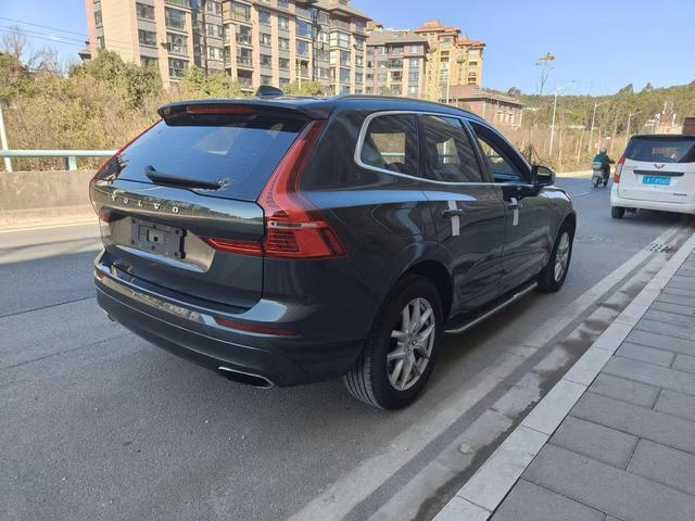 Volvo XC60 2019 thumb 9