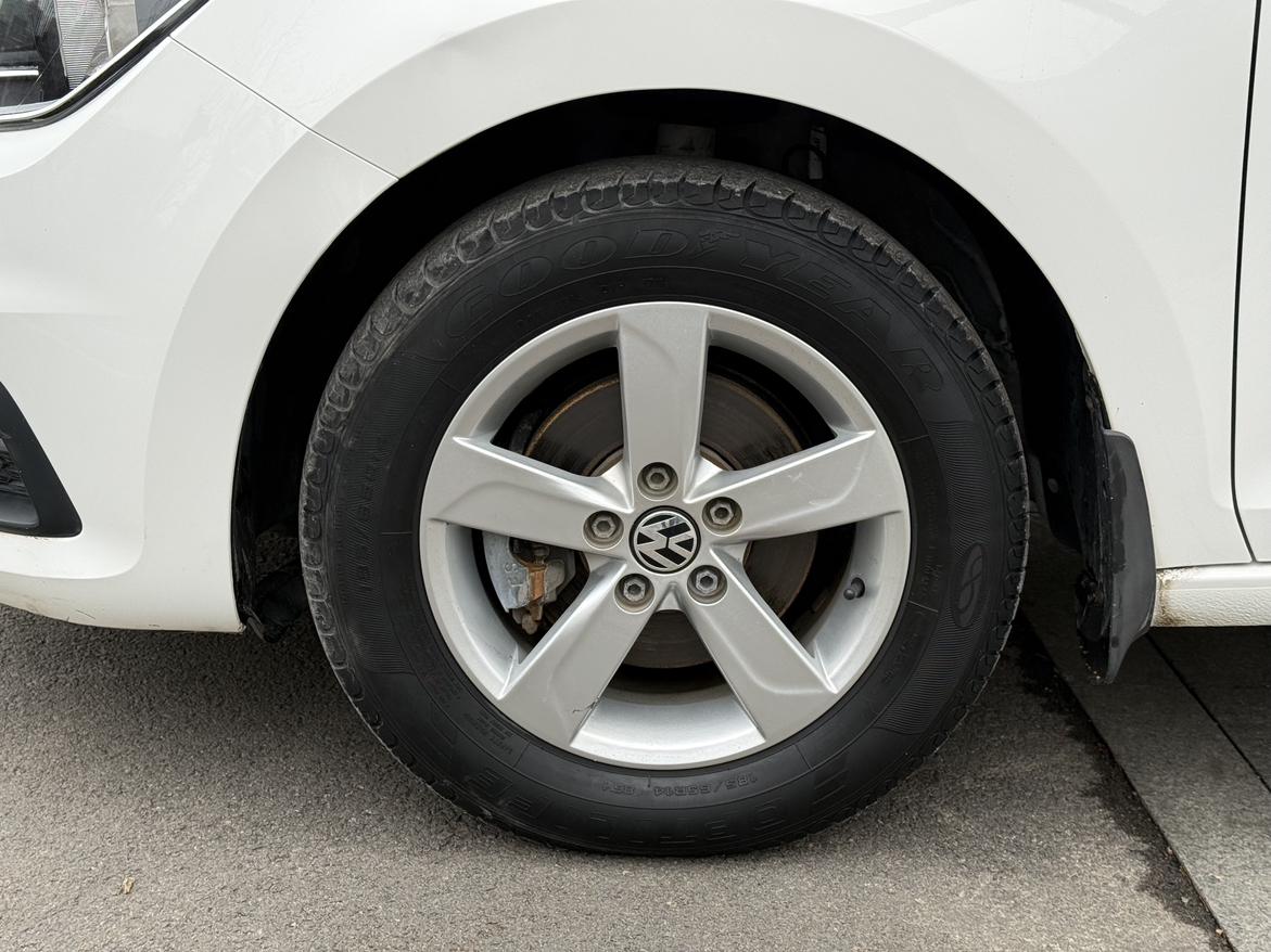 Volkswagen Santana 2019 thumb 5