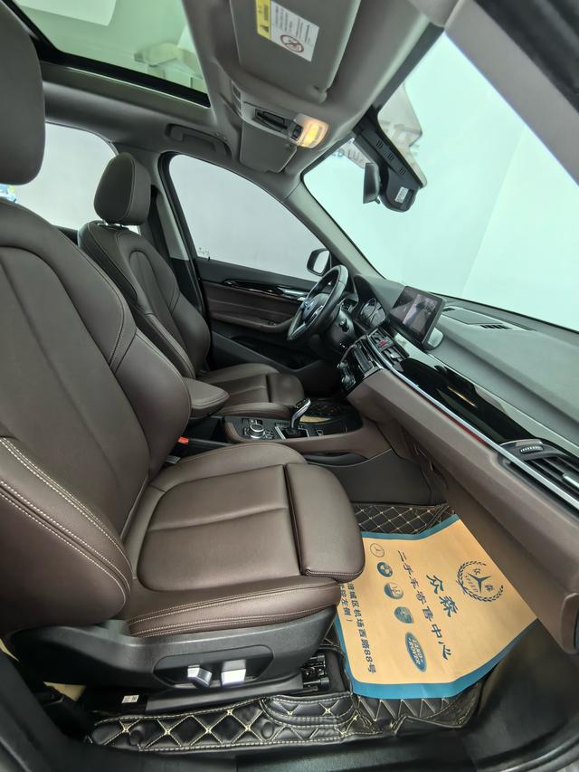 BMW X1 2021 thumb 8