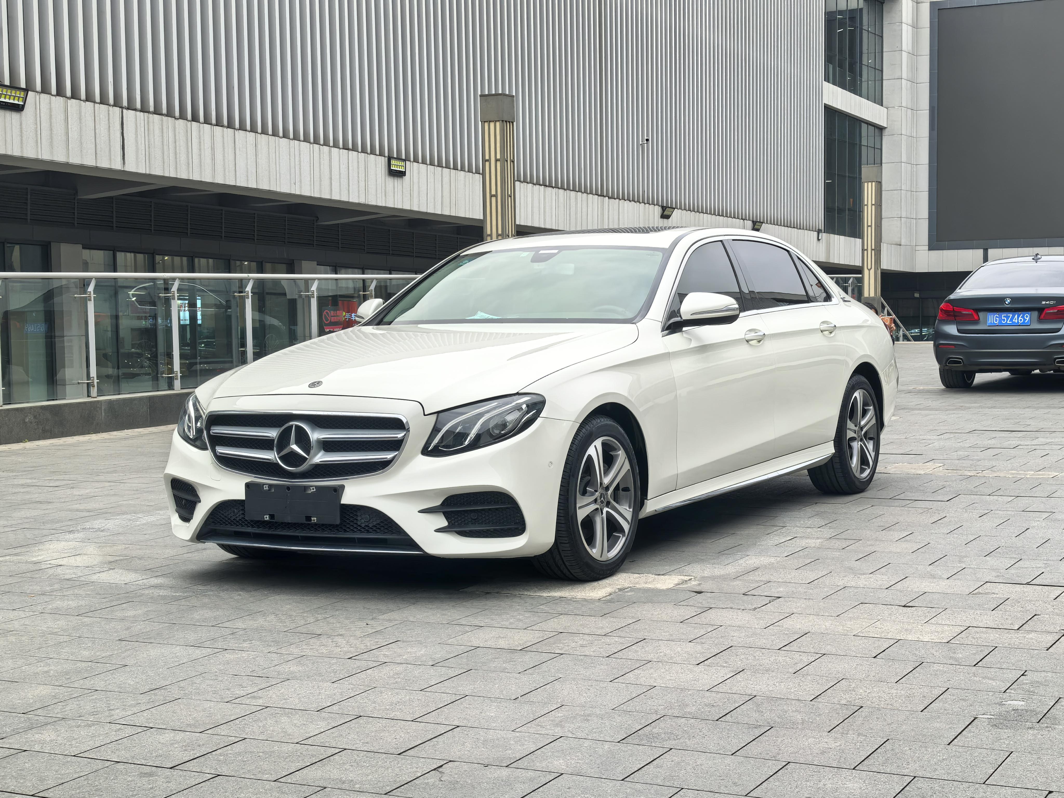 Mercedes-Benz E-Class 2018 thumb 12