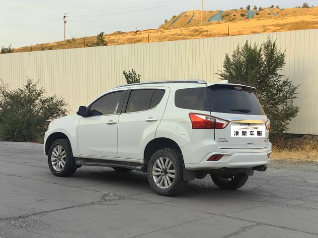 Isuzu MU-X 2019 thumb 8