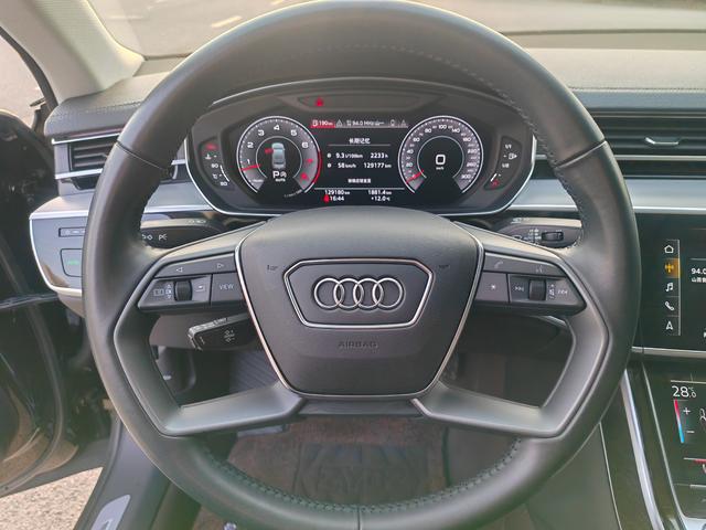Audi A8 2019 thumb 3