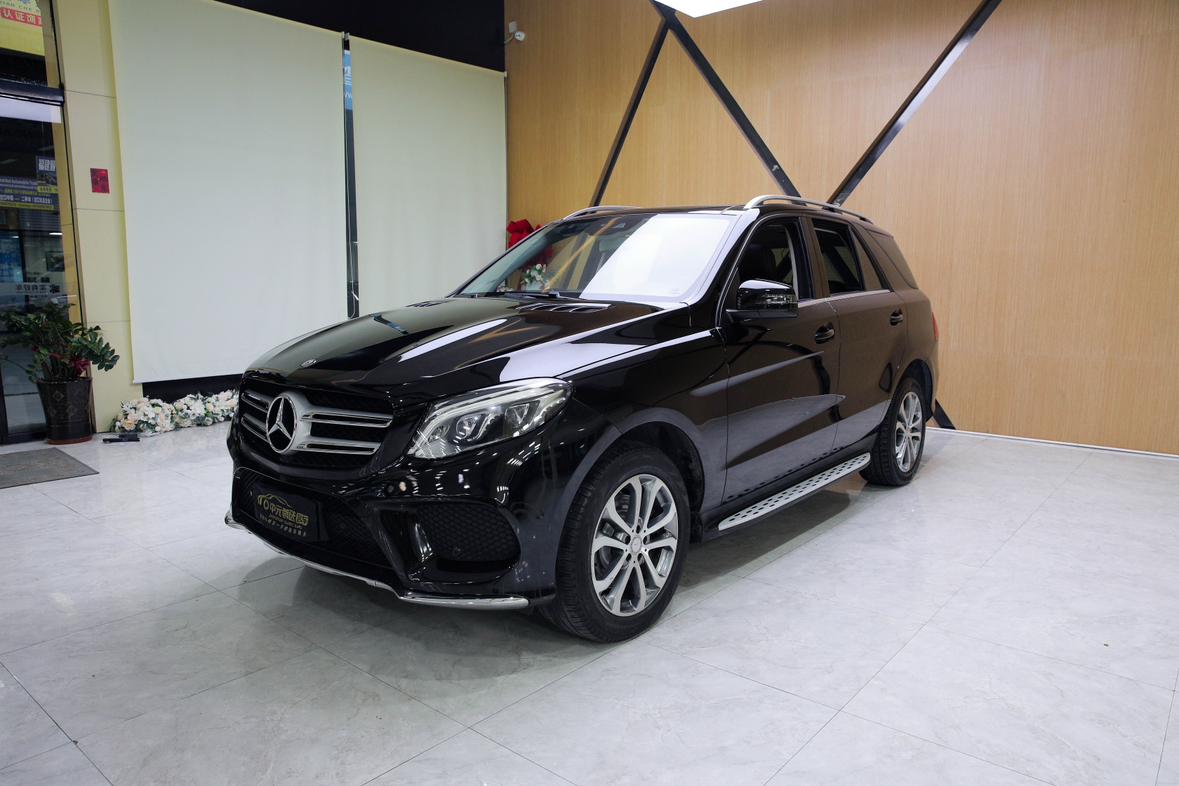 Mercedes-Benz GLE 2017 thumb 10