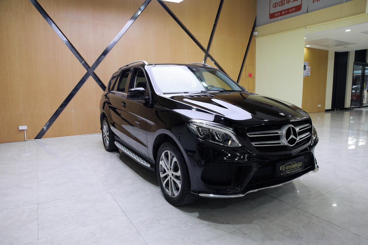 Mercedes-Benz GLE 2017 thumb 12