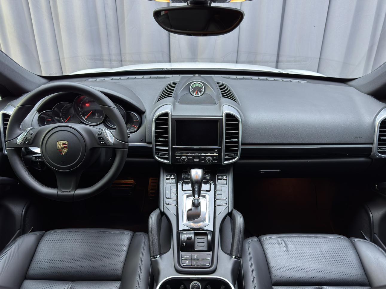 Porsche Cayenne 2014 thumb 7