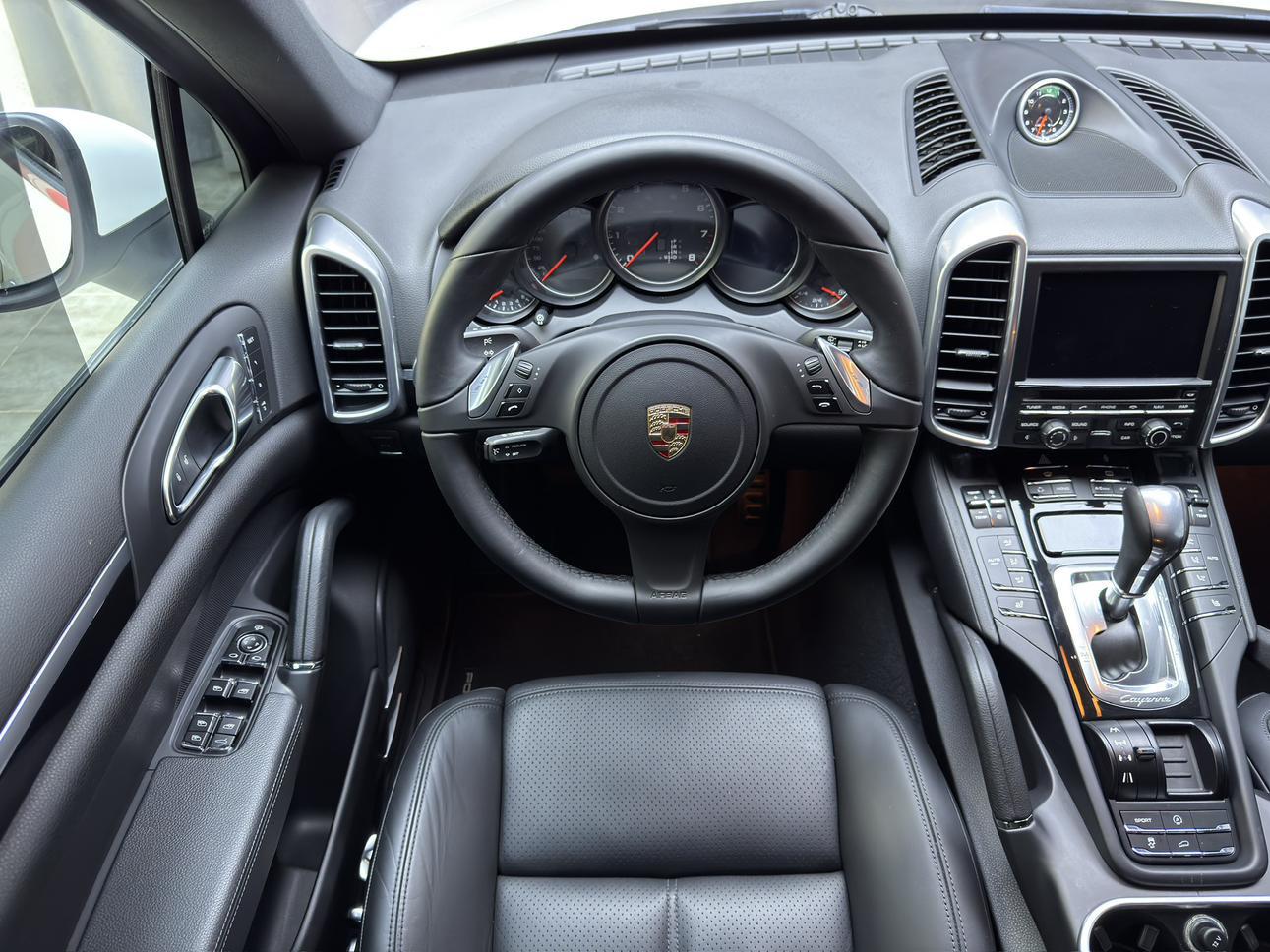 Porsche Cayenne 2014 thumb 8