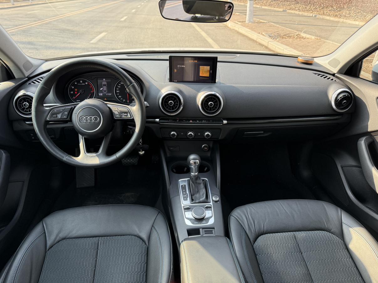 Audi A3 2018 thumb 5