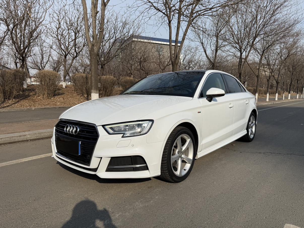 Audi A3 2018 thumb 8
