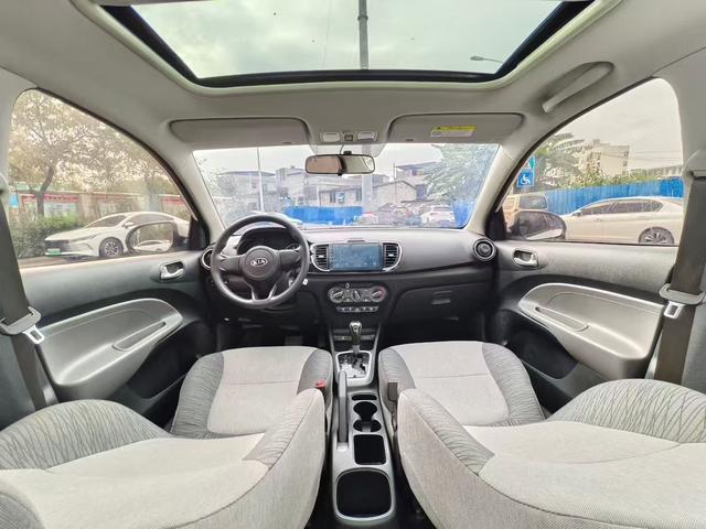 Kia Pegas 2020 thumb 3