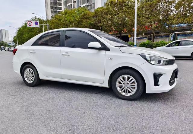 Kia Pegas 2020 thumb 5