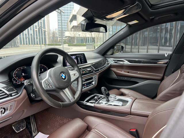BMW 7 серии 2019 thumb 4