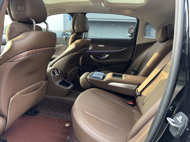Mercedes-Benz E-Class 2023 thumb 5