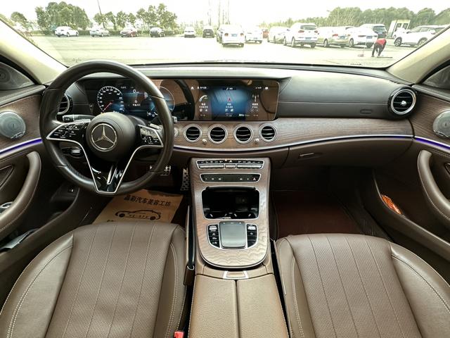 Mercedes-Benz E-Class 2023 thumb 6