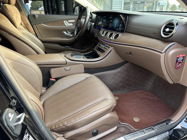 Mercedes-Benz E-Class 2023 thumb 7