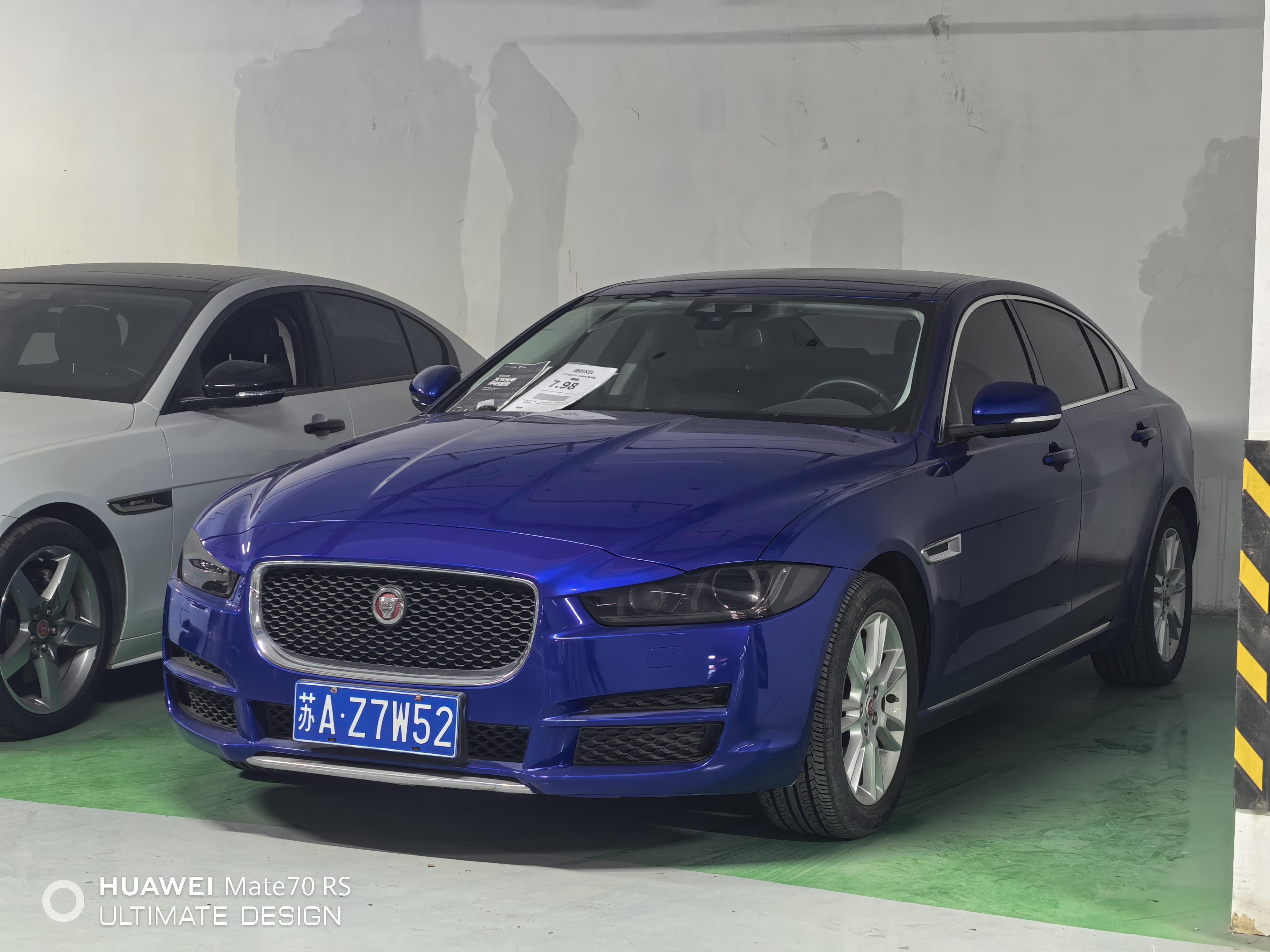 Jaguar XE 2018 thumb 8