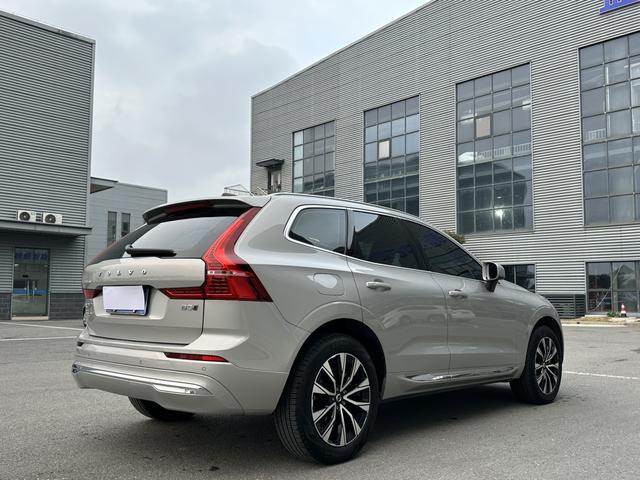 Volvo XC60 2024 thumb 3
